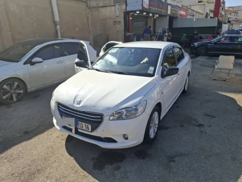 Peugeot 301 2013 Allure