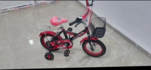 Velo BMX 12 pouce Marque SILBEBE couleur rouge et noir  