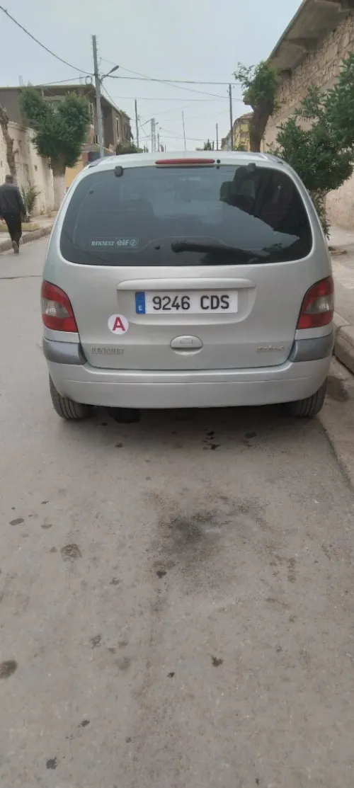 Renault Scinic 2003 9.10
