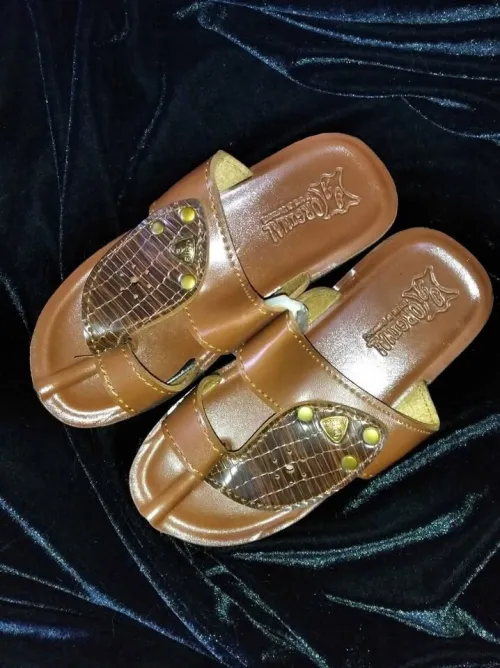 CHAUSSURE TRADITIONEL 