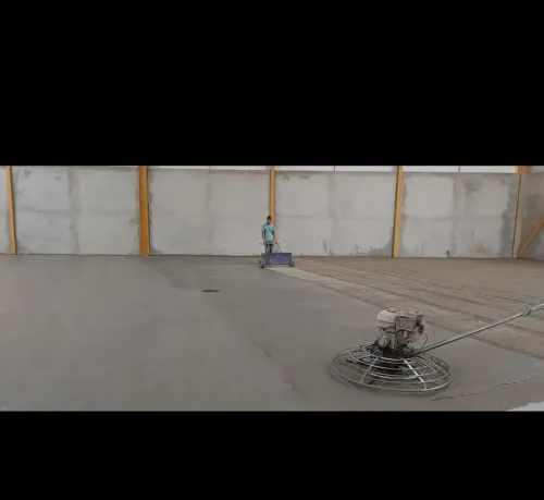Réalisation de une Coulage de la Béton hélicoptére de Sous sol lissé