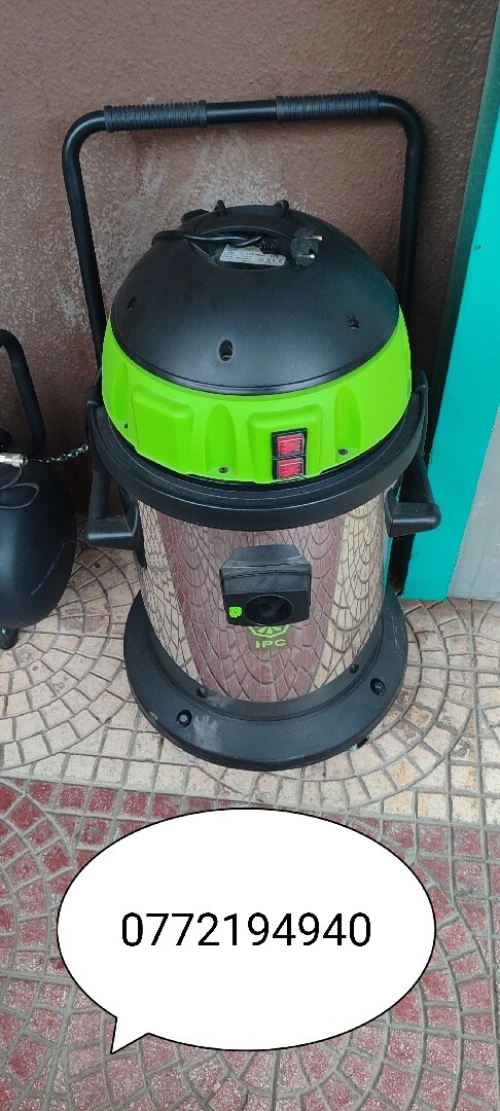 Aspirateur poussières italien 2 moteur 