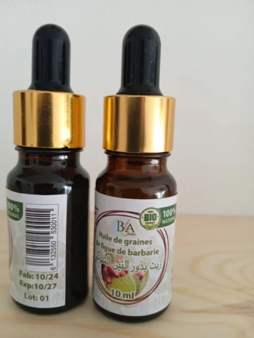 Huile végétales et huiles essentielle زيوت نباتية و زيوت أساسية