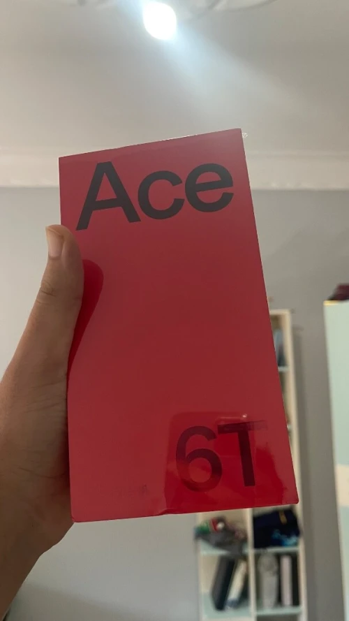 One plus Ace 6t