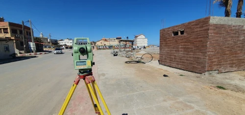 Bureau de expert foncier agréé. Toit les travaux topographiques