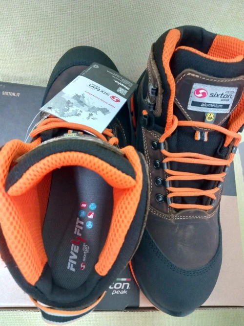 Chaussure de sécurité - Safety shoes 