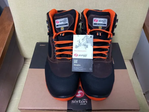 Chaussure de sécurité - Safety shoes 