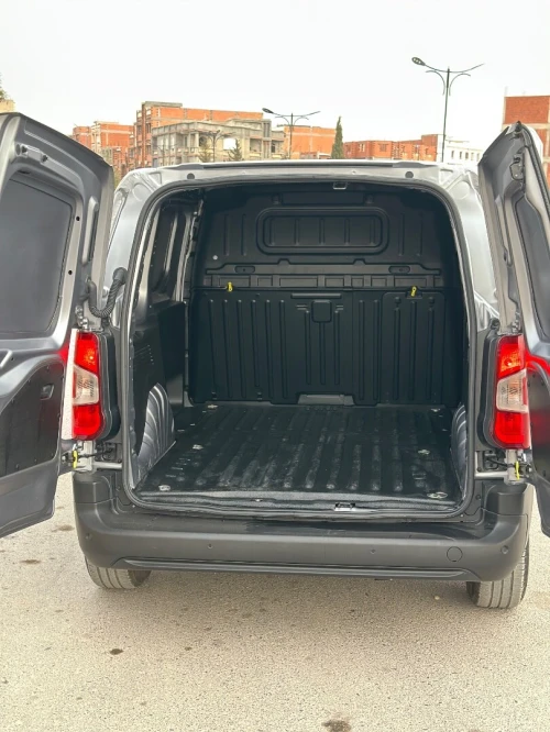 Fiat Doblo Van 2024 Italie