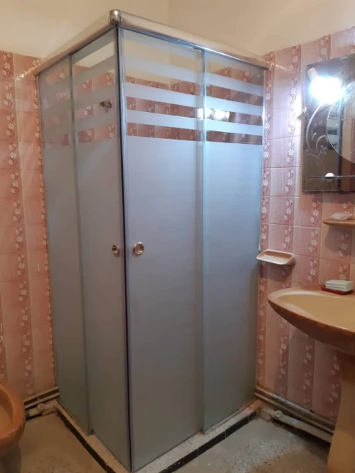 Vitrin et cabine de douche verre trempé