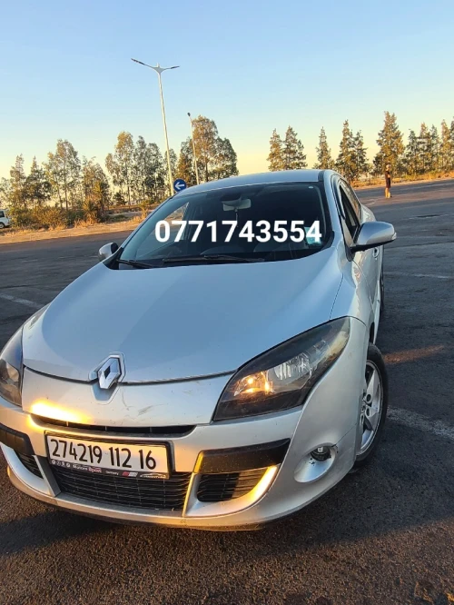 Renault Megane 3 2012 Play