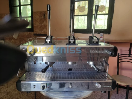 Une machine à café de bonne qualité