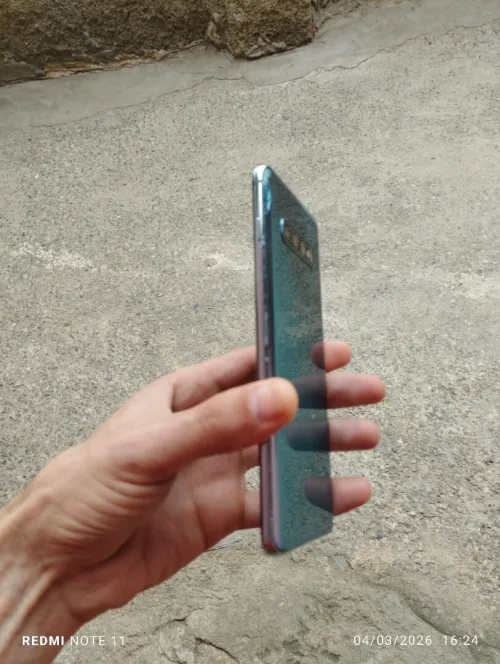 Samsung s10 plus 128g 8g batterie 4100mah فيه زوج طاشات كحولة ومشقوق ملور والقدام  يمشي 10/10💯 
