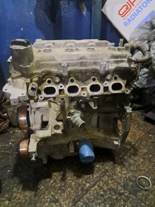 vend moteur nissan sunny 1.5 2015 complet ou par pieces