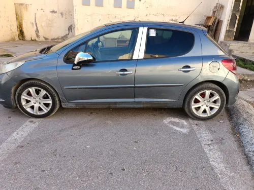 Peugeot 207 2008 Premium