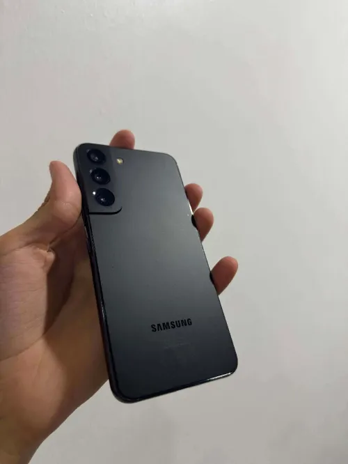 Samsung S22
