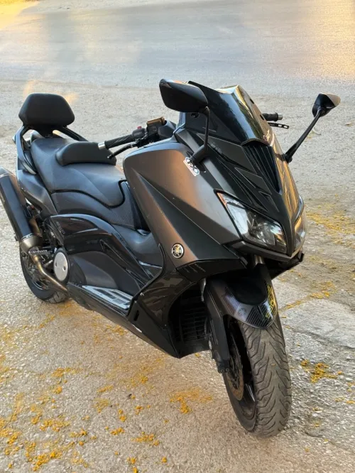 Yamaha Tmax iron 2015
