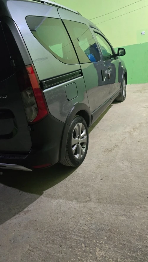 Renault Kangoo 2025 