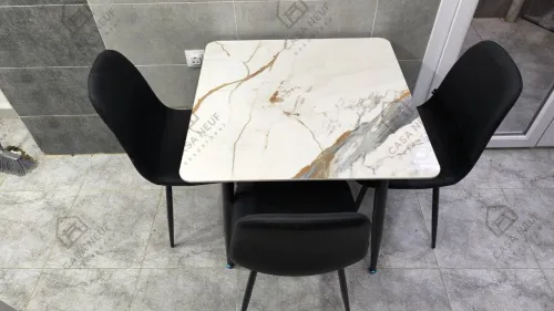 Table carrée 90 sur 90
