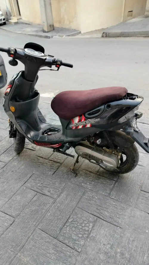 Keeway yamaha Huricane 2016