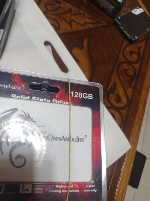 Lot de 34 SSD et SSD Nvme