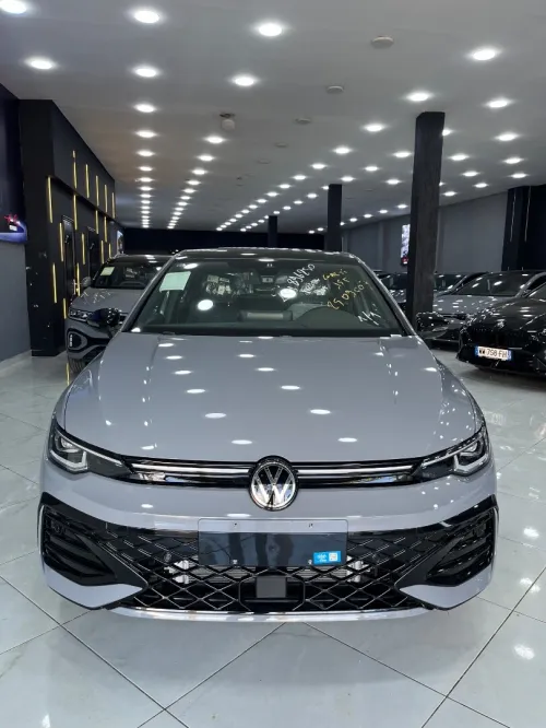 Volkswagen Golf 8 2025 8.5 Rline pack black