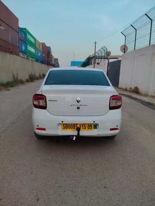 Renault Symbol 2015 Romaine