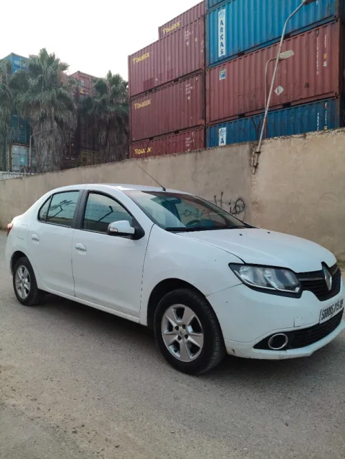 Renault Symbol 2015 Romaine