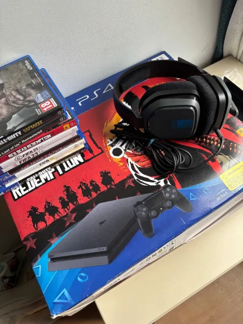 PS4