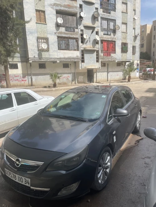 Opel Astra 2010 