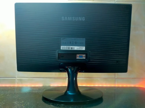 Samsung - BX1931N LED (Livraison Disponible Via Yalidine)