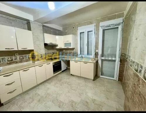 Location Appartement F4 Alger Souidania