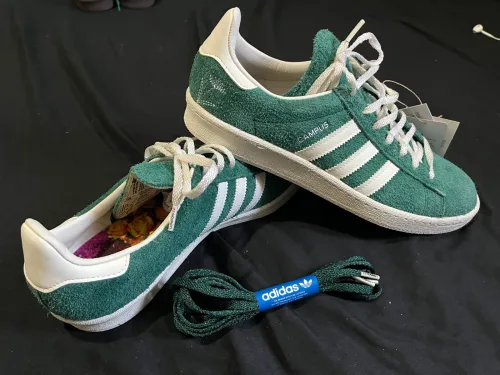 Lot de 6 paires de Adidas Campus 80s édition limitée neuves 44