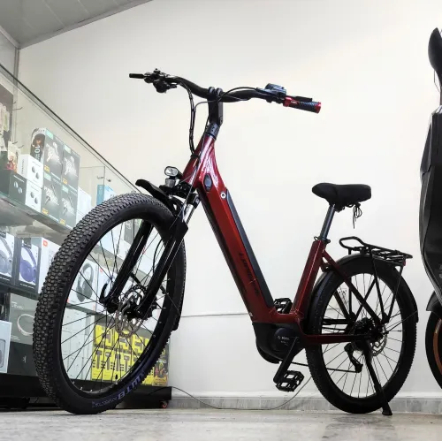 Velo électrique VTC Lapierre e-Explorer 2022 (700km au compteur) 10/10 neuf
