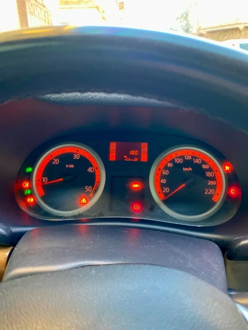 Renault Clio 2 2003 INITIAL PARIS