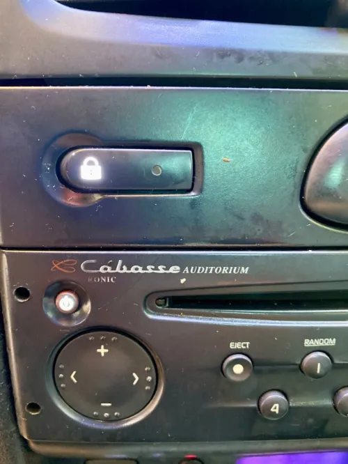 Renault Clio 2 2003 INITIAL PARIS
