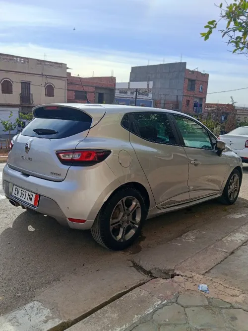 Renault Clio 4 2021 GT Line +