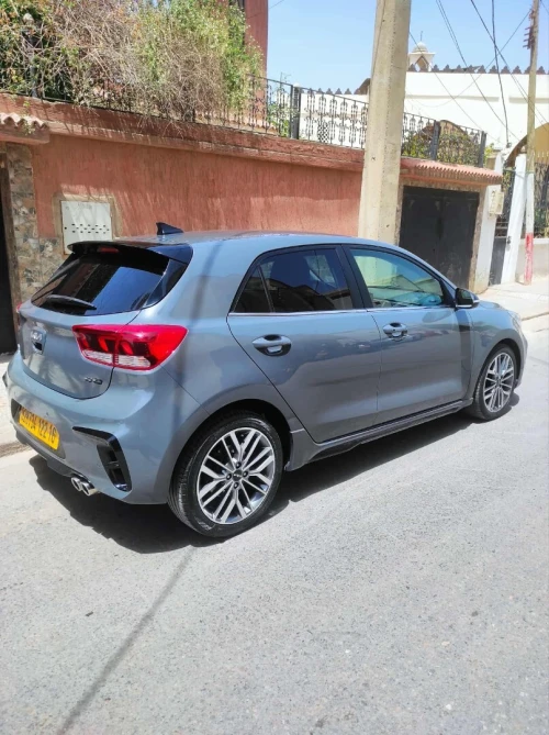 Kia Rio 2022 GT LINE