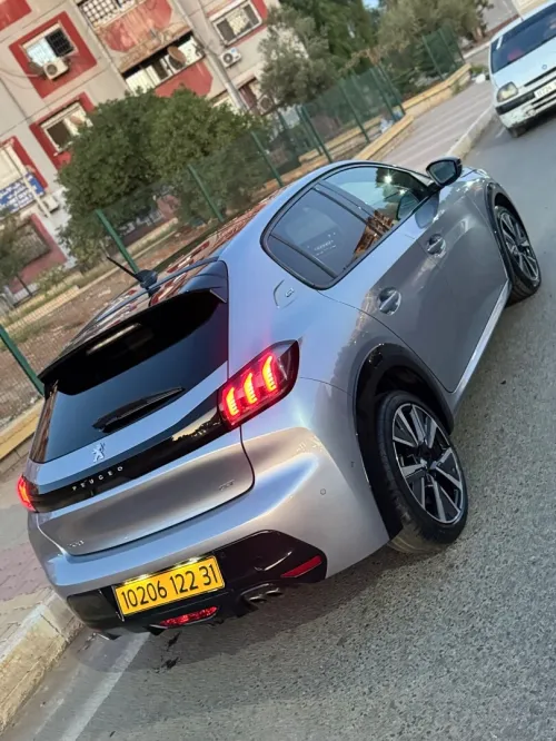 Peugeot 208 2022 Gt