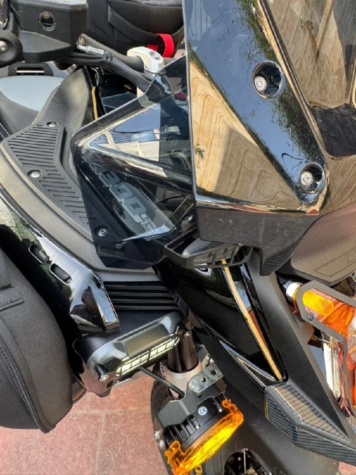 BMW GS 1300 triple blak 