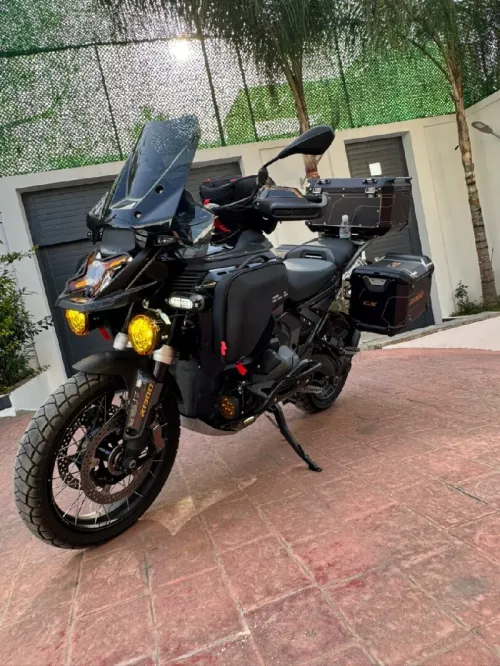 BMW GS 1300 triple blak 