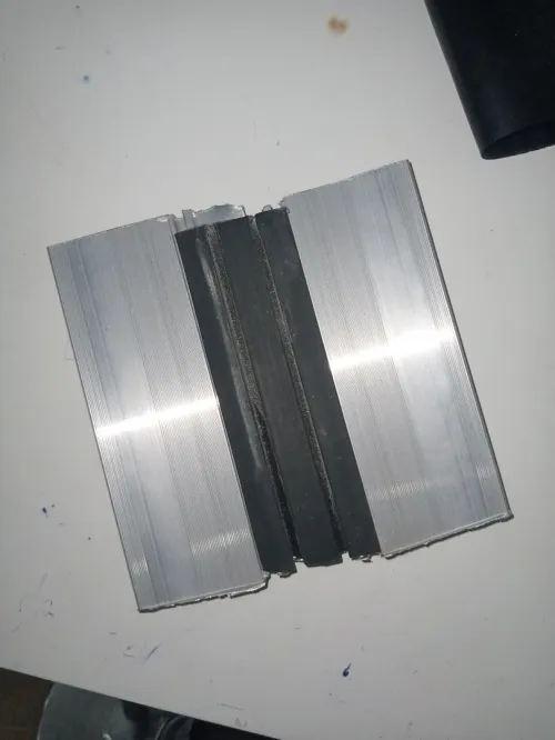 Couvre joint de dilatation 