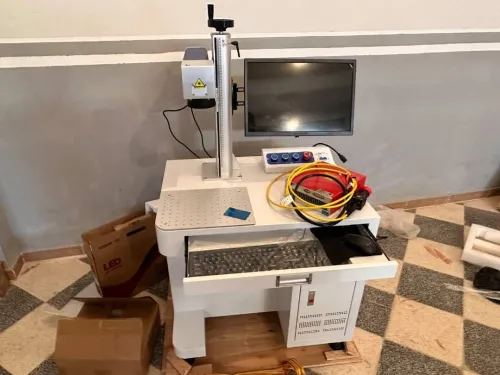 Fiber Desktop laser 50 w raycus 
