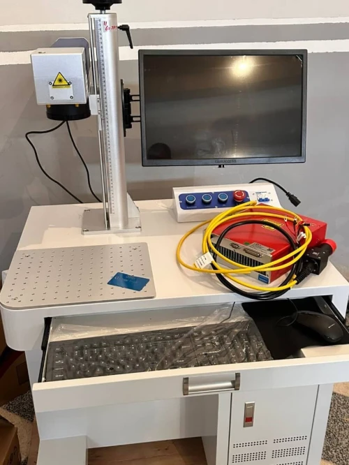 Fiber Desktop laser 50 w raycus 
