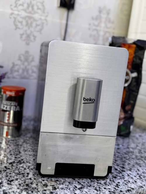 Café machine Beko italyienne Caba france hachoire etat10/10 مكينة قهوة بيكو ايطالية ترحي وتطيب قهوة