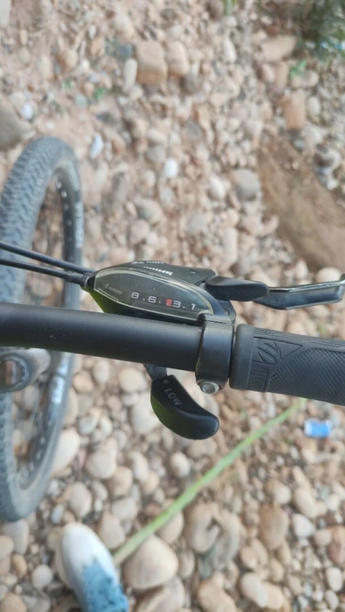 Vélo VTT Scrapper français