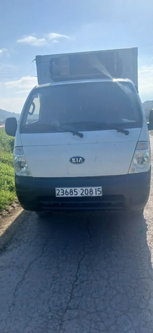 Kia K3000 2008