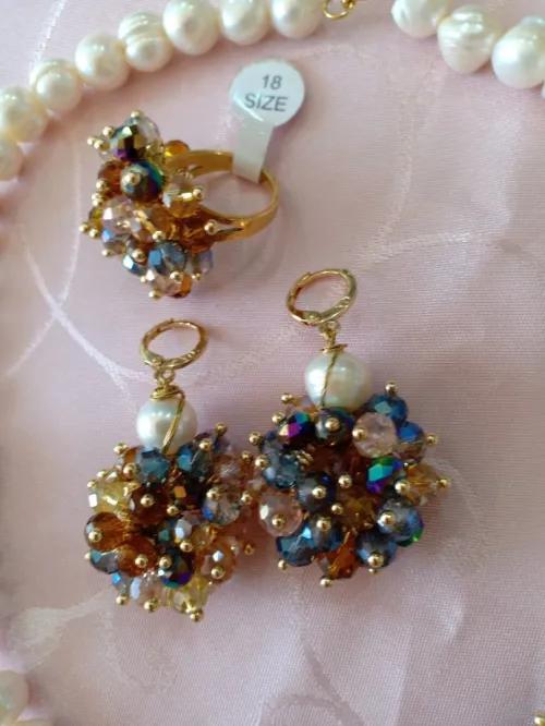 طاقم من الجوهر والكريستال سواروفسكي 🤩 parure en perles de culture et cristal Swarovski ❤️