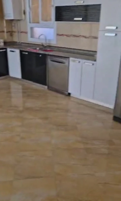 Location Appartement Niveau de villa F4 Alger El biar
