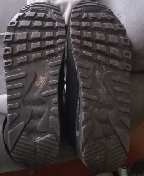 Basket Nike Air Max Noir Et Neuve, Pointure: 42.