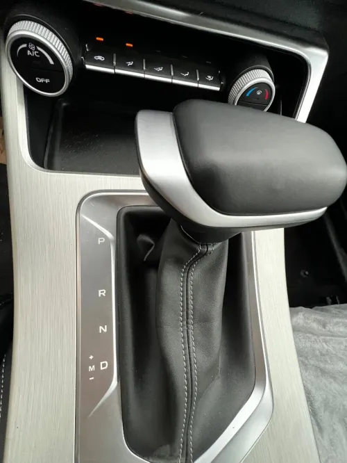 Geely Coolray 2025 B